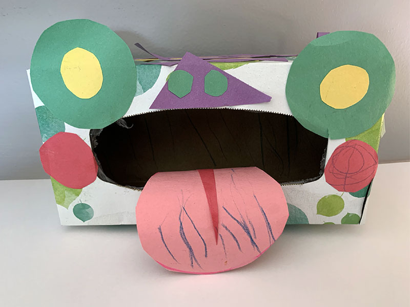 frog's head made of construction paper