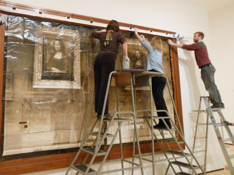 Installation of large photograph